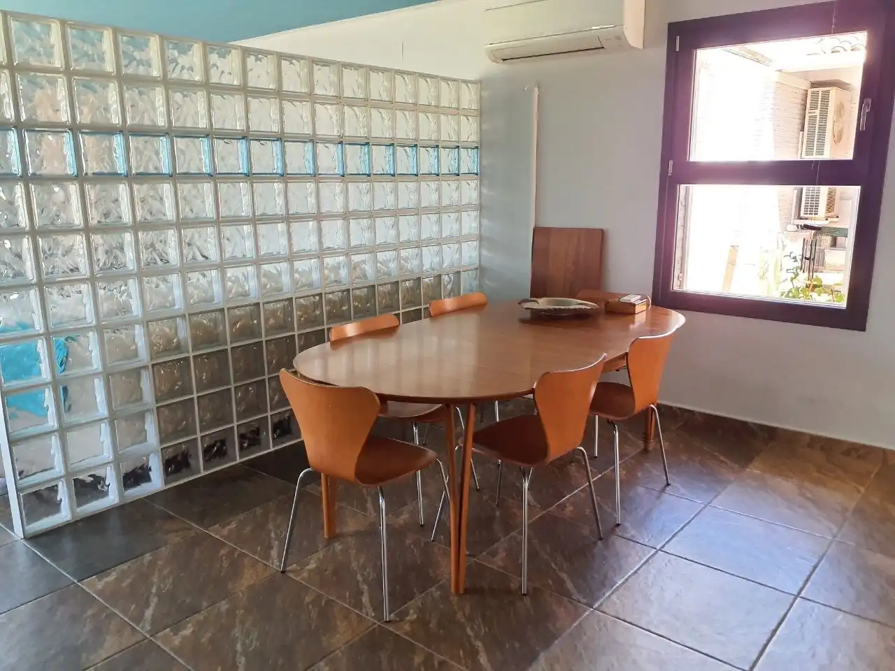 Casa o xalet en venda a Calle de la Iglesia, 21t, San Román de los Montes Menjador de Casa o xalet en venda en San Román de los Montes amb Aire condicionat i Terrassa