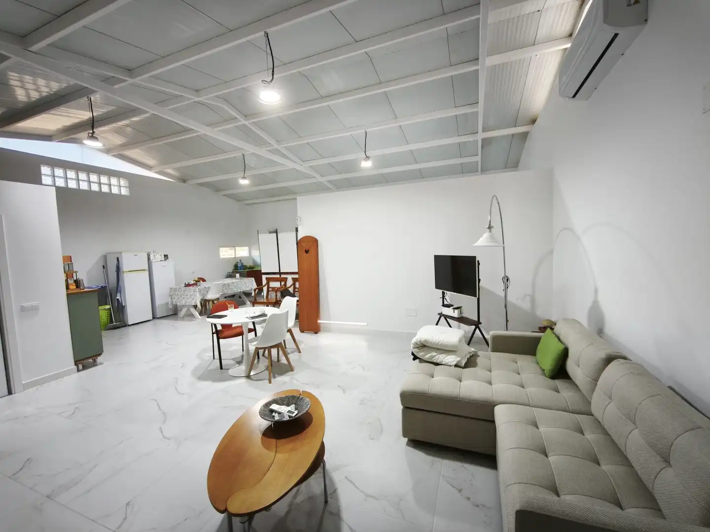Casa o xalet en venda a Calle de la Iglesia, 21t, San Román de los Montes Sala d'estar de Casa o xalet en venda en San Román de los Montes amb Aire condicionat i Terrassa