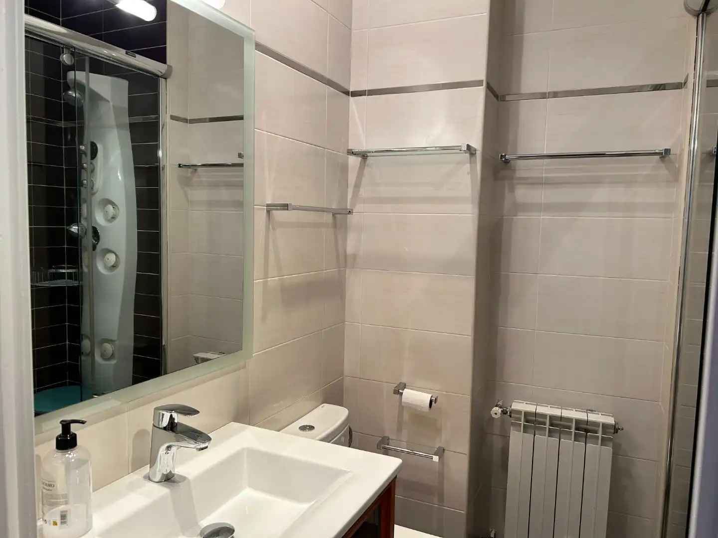 Baño de Piso para compartir en Madrid