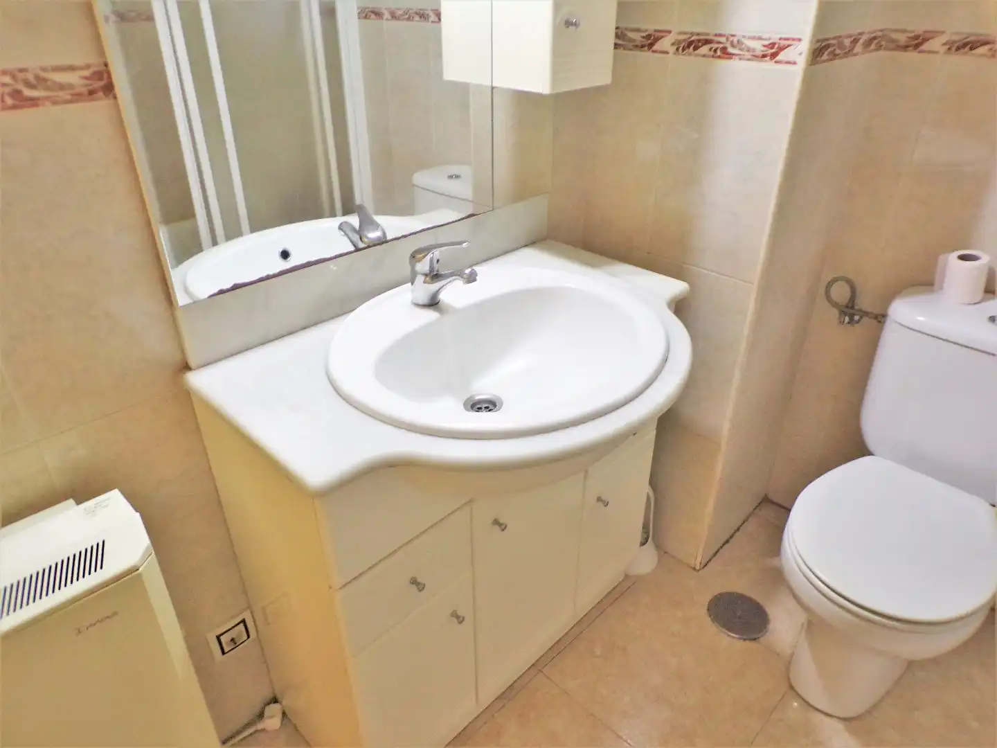 Piso en venta en Calle Médico Valentín Gil, 8b, Riaza Baño de Piso en venta en Riaza con Balcón