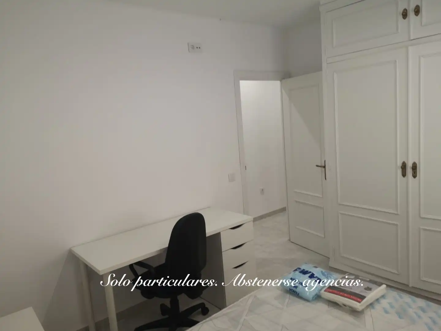 Flat for rent in Plaza Bruselas, 2, Ruta de la Plata Bedroom of Flat for rent in Cáceres with Air Conditioner, Heating and Terrace