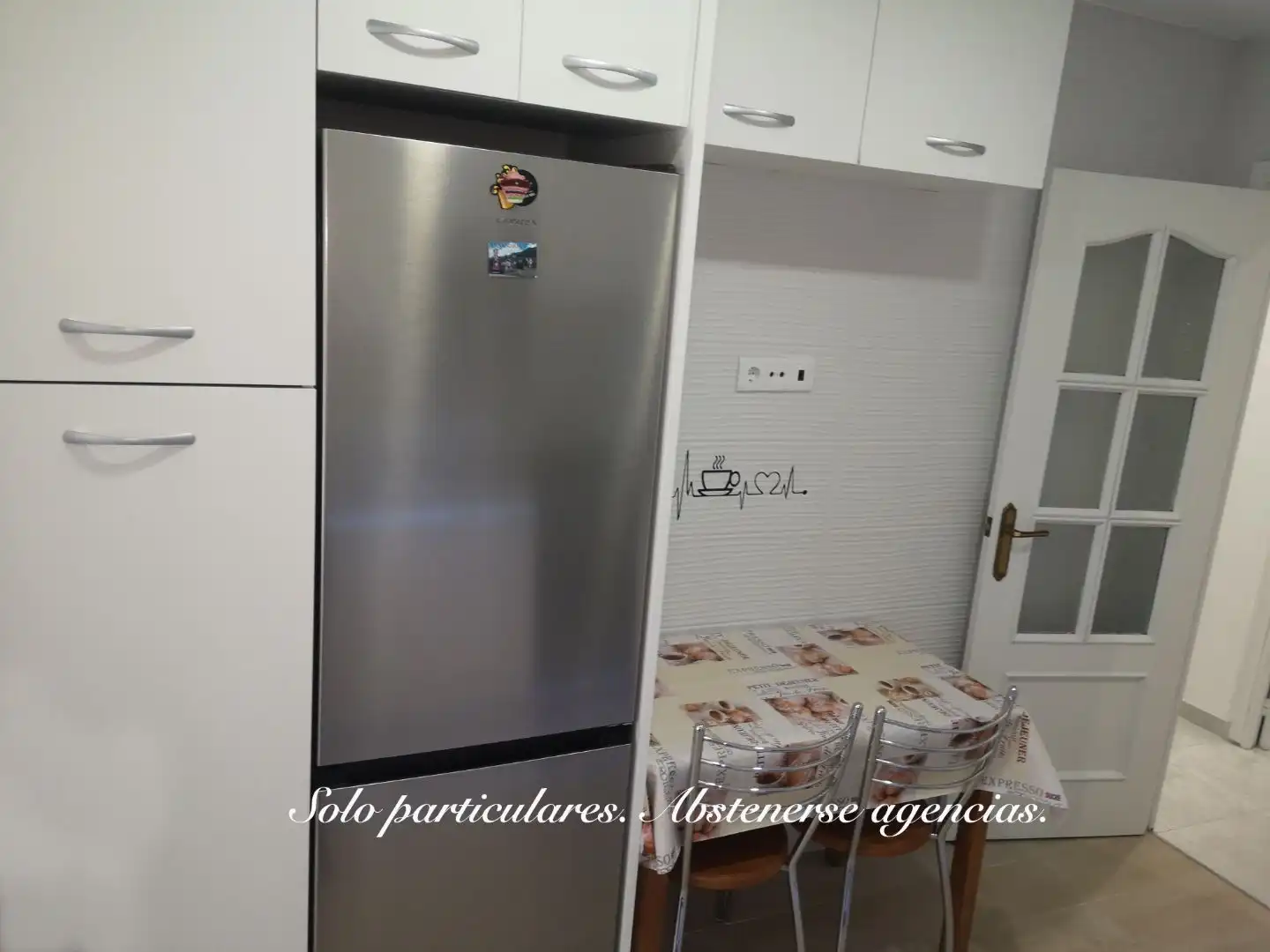 Flat for rent in Plaza Bruselas, 2, Ruta de la Plata Kitchen of Flat for rent in Cáceres with Air Conditioner, Heating and Terrace