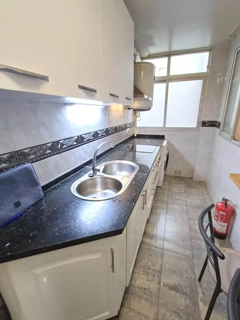 Flat for rent in Avenida Virgen de Fátima, 25, Fátima - Levante Kitchen of Flat for rent in Córdoba with Air Conditioner, Heating and Terrace