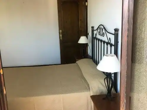 Pis de lloguer a Rúa Rampa de Sas, 1, Couto Dormitori de Pis de lloguer en Ourense Capital amb Balcó