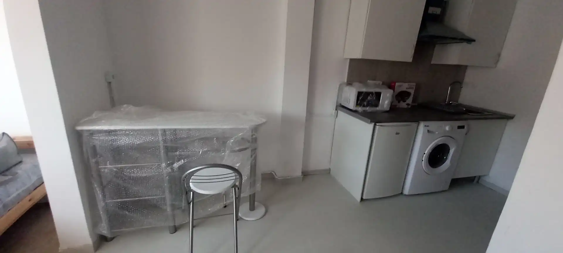Estudi de lloguer a Calle Rafael Arocha Guillama, 20, Villa Ascensión - El Perú - Cruz del Señor Estudi de lloguer a Calle Rafael Arocha Guillama, 20, Villa Ascensión - El Perú - Cruz del Señor