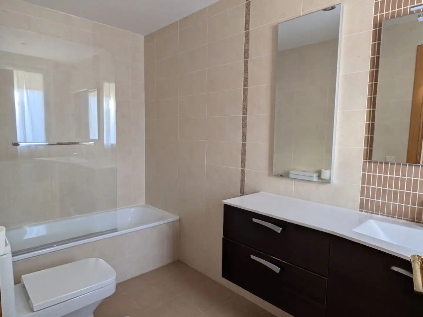 Flat for sale in Avenida de la Unión Europea, 13, Monterrubio de Armuña Bathroom of Flat for sale in Monterrubio de Armuña with Heating, Private garden and Parquet flooring
