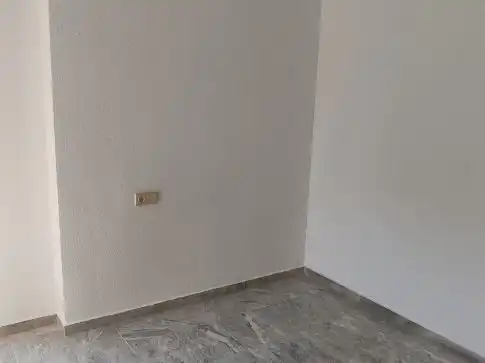 Piso de alquiler en Calle Cueva de Menga, 3, Urbadiez - Entrepuentes Habitación de Piso de alquiler en Sevilla con Aire acondicionado, Terraza y Trastero