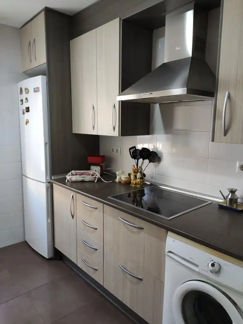 Flat for rent in Avenida Virgen de las Angustias, 5, Reyes Católicos - Paseo San Antonio Kitchen of Flat for rent in Cuenca with Heating, Parquet flooring and Terrace