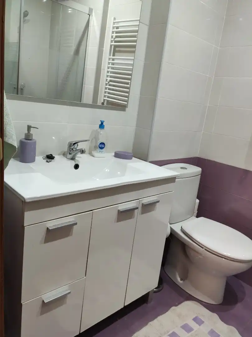 Flat for rent in Avenida Virgen de las Angustias, 5, Reyes Católicos - Paseo San Antonio Bathroom of Flat for rent in Cuenca with Heating, Parquet flooring and Terrace