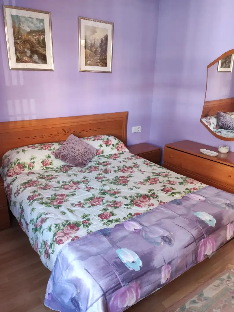 Flat for rent in Avenida Virgen de las Angustias, 5, Reyes Católicos - Paseo San Antonio Bedroom of Flat for rent in Cuenca with Heating, Parquet flooring and Terrace