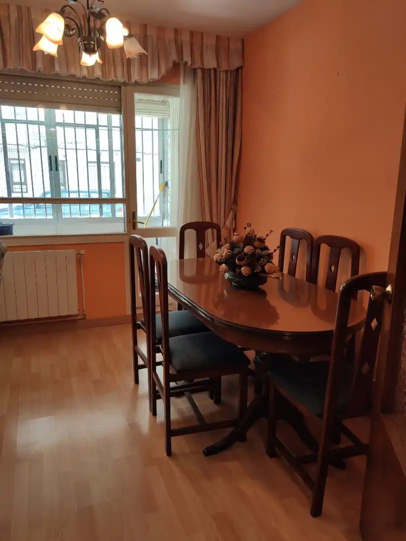 Flat for rent in Avenida Virgen de las Angustias, 5, Reyes Católicos - Paseo San Antonio Dining room of Flat for rent in Cuenca with Heating, Parquet flooring and Terrace