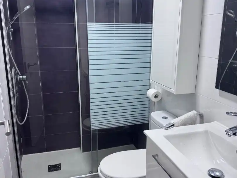 Piso en venta en Parke Kalea, 39, Kaputxinoak / Capuchinos - Galtzaraborda Baño de Piso en venta en Errenteria
