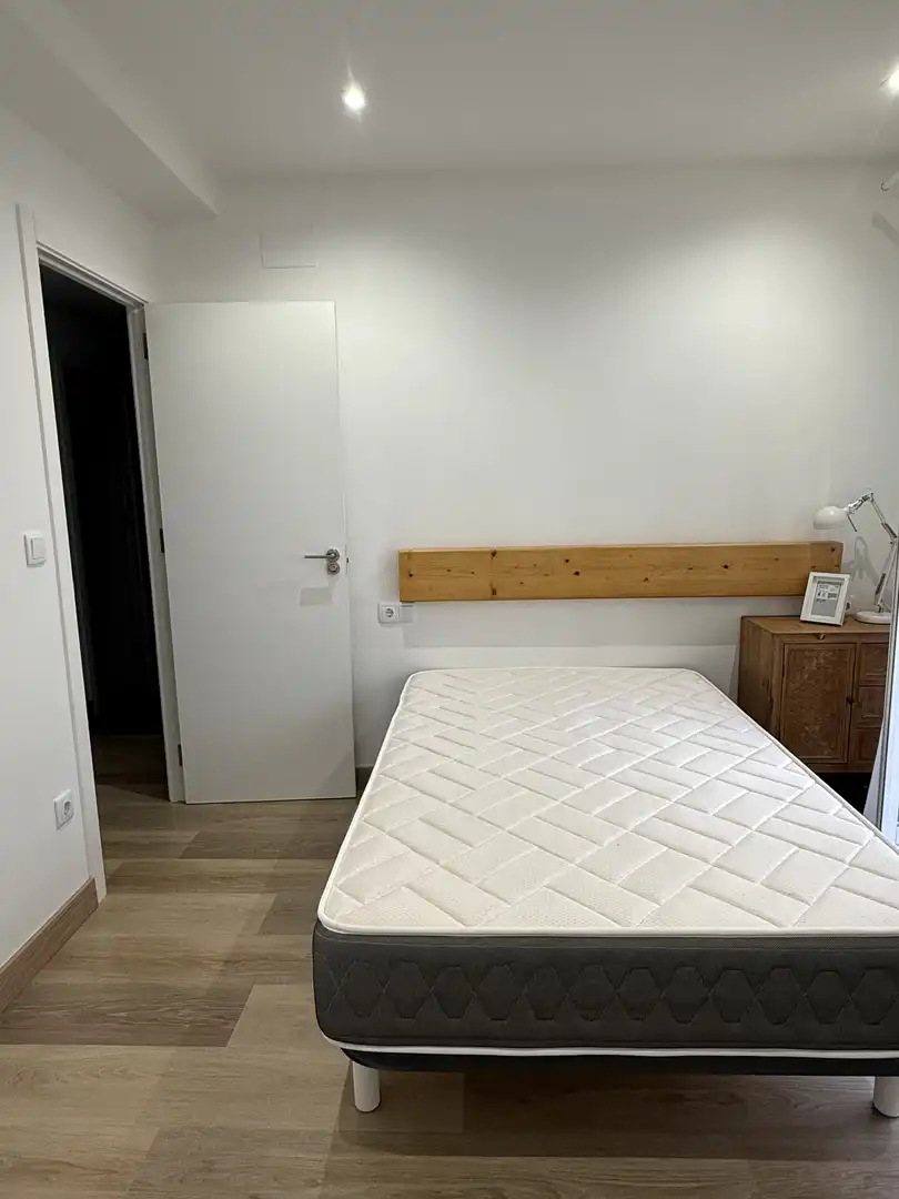 Habitación de Piso en venta en Ourense Capital  con Calefacción, Parquet y Terraza