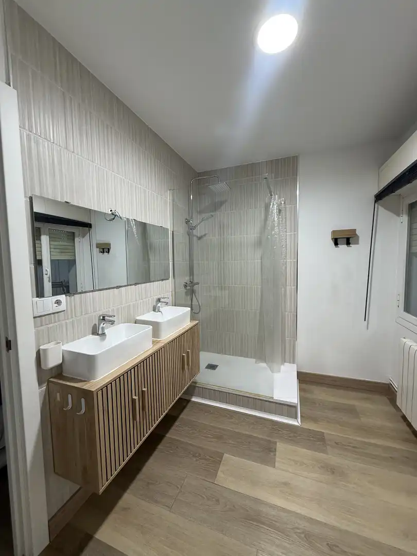 Baño de Piso en venta en Ourense Capital  con Calefacción, Parquet y Terraza