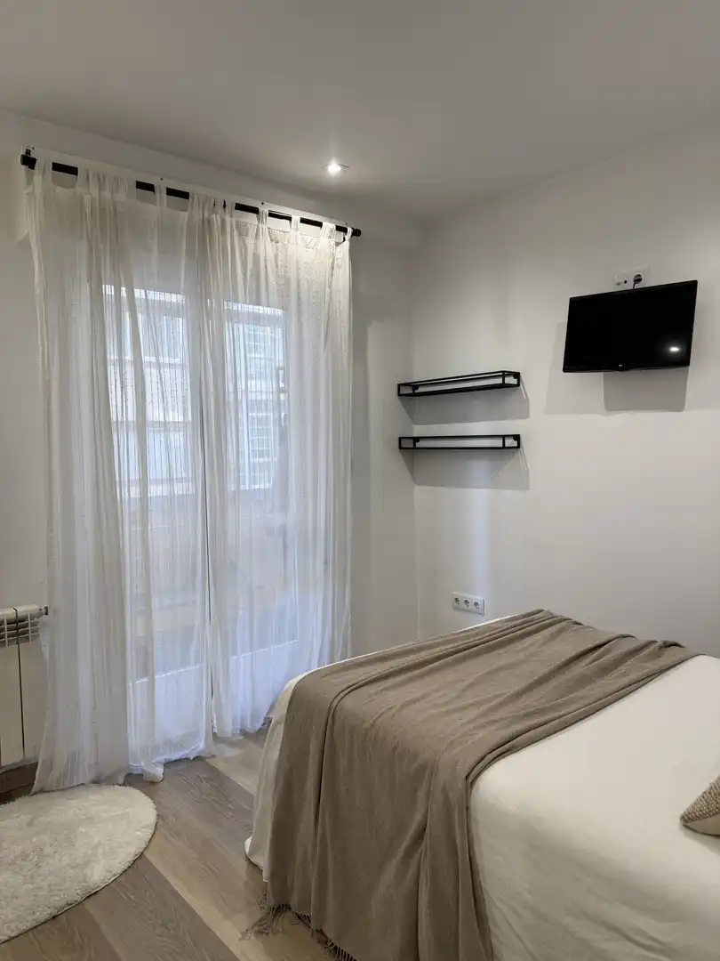 Habitación de Piso en venta en Ourense Capital  con Calefacción, Parquet y Terraza