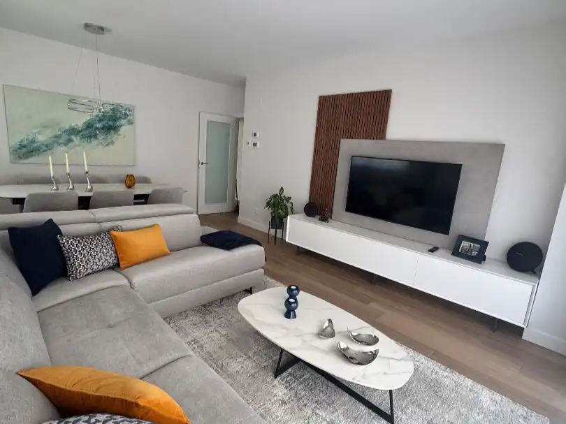Flat for sale in Paseo de Europa, 14, Vega de la Moraleja Living room of Flat for sale in San Sebastián de los Reyes with Air Conditioner, Terrace and Swimming Pool