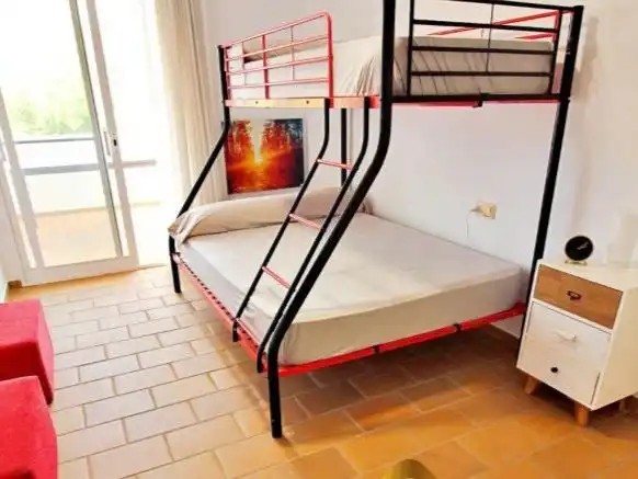 Casa o xalet en venda a Calle Urbanización las Playetas de Bellver, 15, Oropesa del Mar / Orpesa Dormitori de Casa o xalet en venda en Oropesa del Mar / Orpesa amb Terrassa, Piscina i Balcó