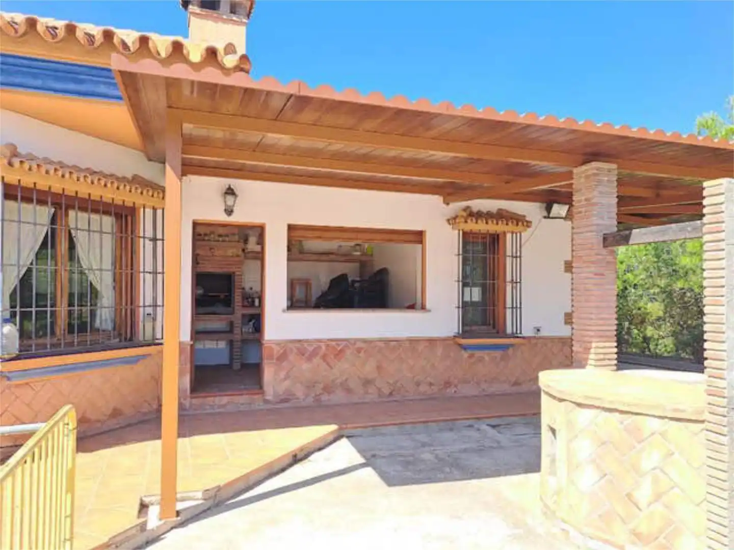 Casa adosada en venta en Almogía Jardín de Casa adosada en venta en Almogía con Jardín privado, Piscina y Amueblado