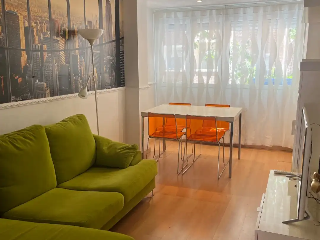 Wohnung zur Miete in Calle de Tomás Higuera, 38, Las Fuentes Wohnzimmer von Wohnung zur Miete in Zaragoza mit Klimaanlage, Heizung und Terrasse