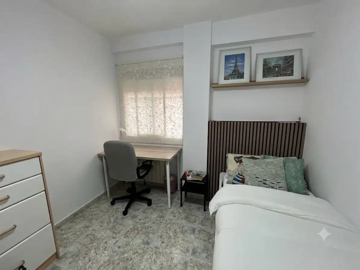 Wohnung zur Miete in Calle de Tomás Higuera, 38, Las Fuentes Schlafzimmer von Wohnung zur Miete in Zaragoza mit Klimaanlage, Heizung und Terrasse