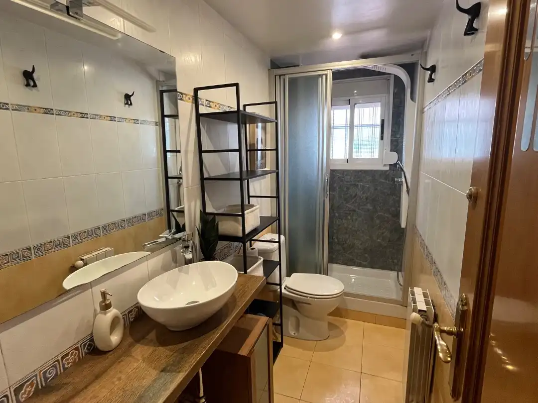 Wohnung zur Miete in Calle de Tomás Higuera, 38, Las Fuentes Badezimmer von Wohnung zur Miete in Zaragoza mit Klimaanlage, Heizung und Terrasse