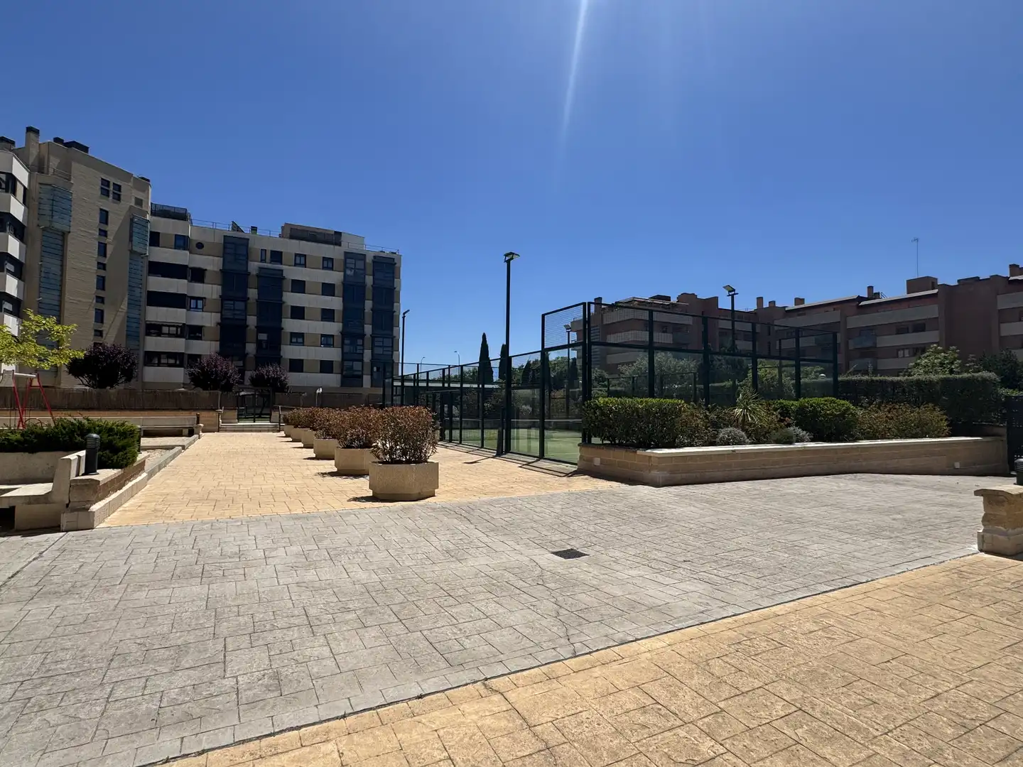 Piso en venta en Calle del Monasterio de Sobrado, 3, Montecarmelo Terraza de Piso en venta en Madrid Capital con Aire acondicionado, Terraza y Piscina