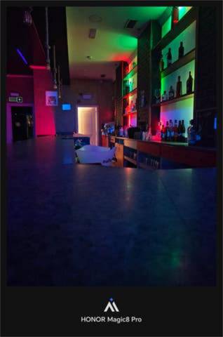 Local comercial en Alquiler en Las Castañeras - Bulevar