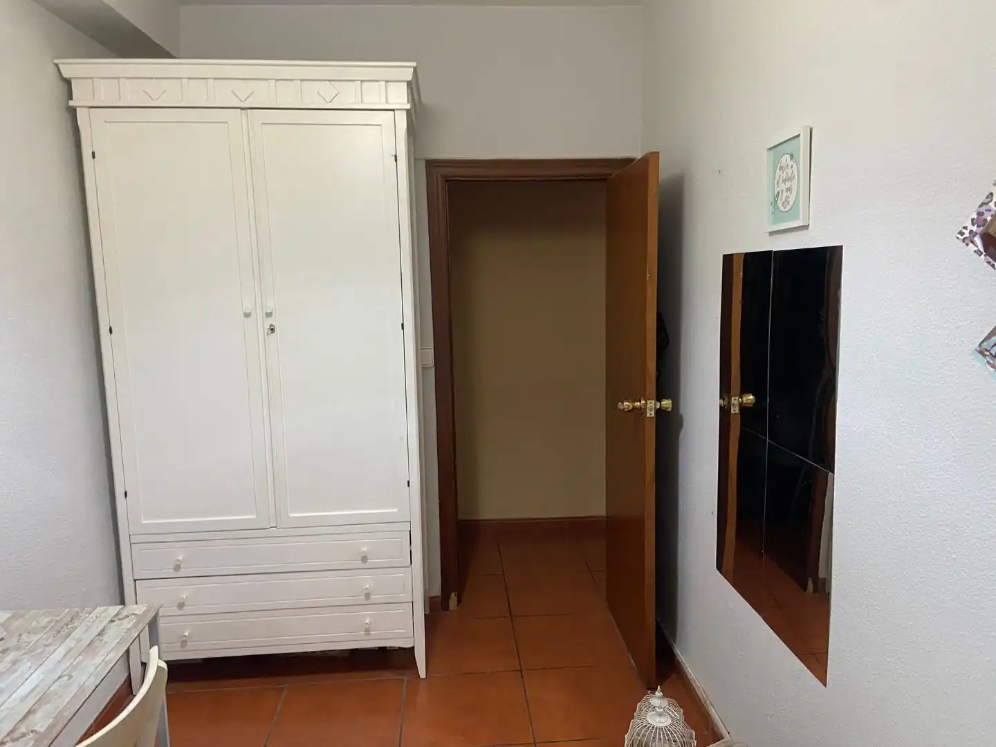 Habitació a Calle López Amo, 4, Santa Rosa - Valdeolleros Dormitori de Pis per a compartir en Córdoba amb Aire condicionat, Calefacció i Terrassa