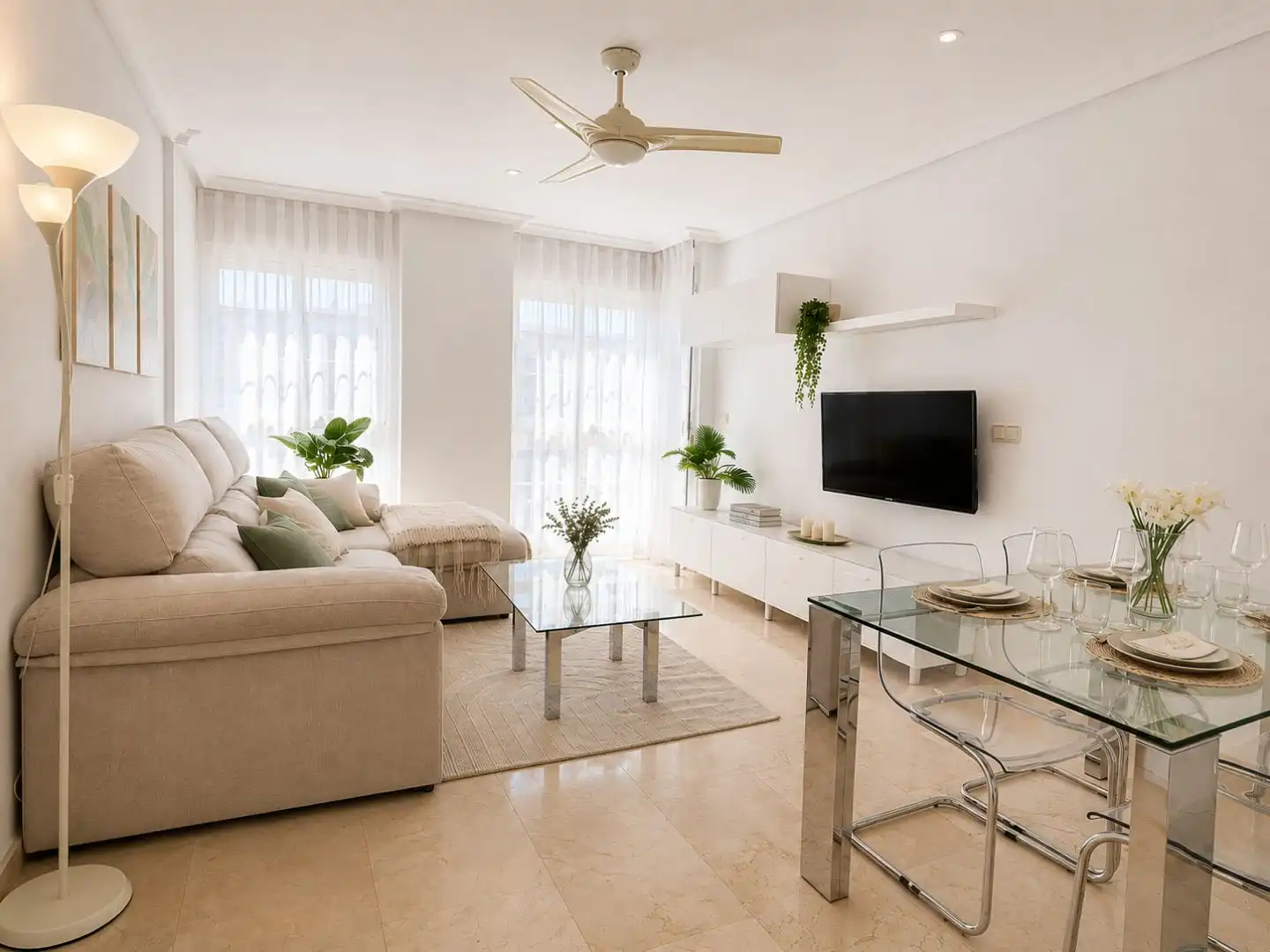 Flat for rent in Calle del Tonelero, 14, Centro Living room of Flat for rent in Murcia Capital with Air Conditioner and Balcony