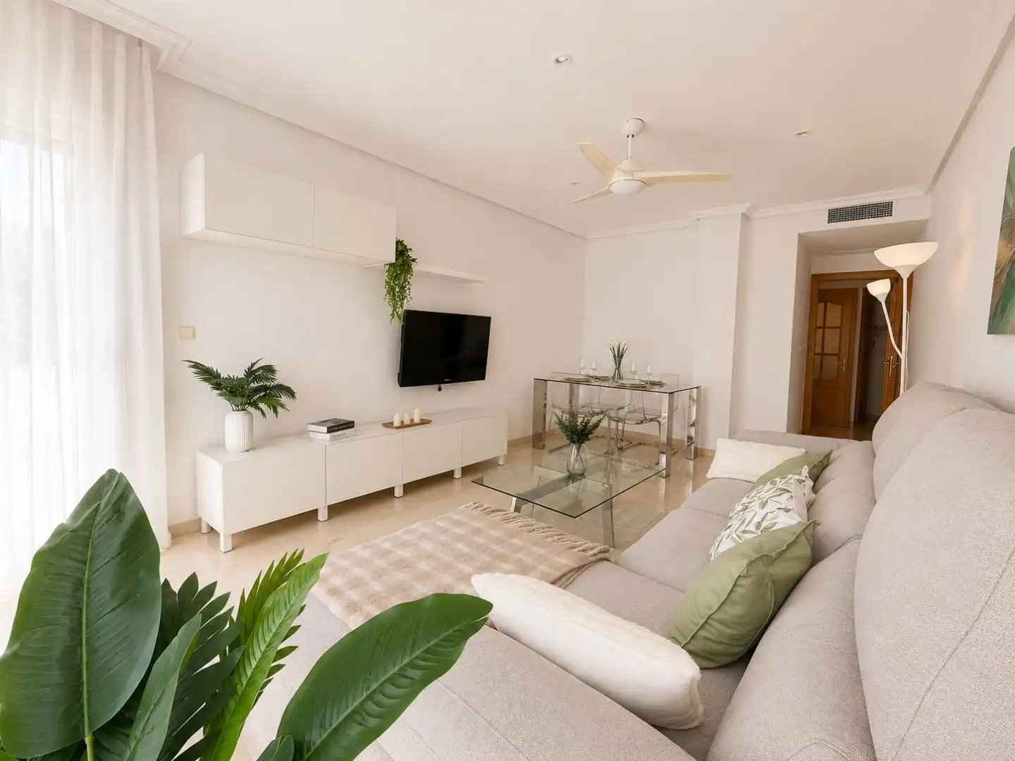 Flat for rent in Calle del Tonelero, 14, Centro Living room of Flat for rent in Murcia Capital with Air Conditioner and Balcony