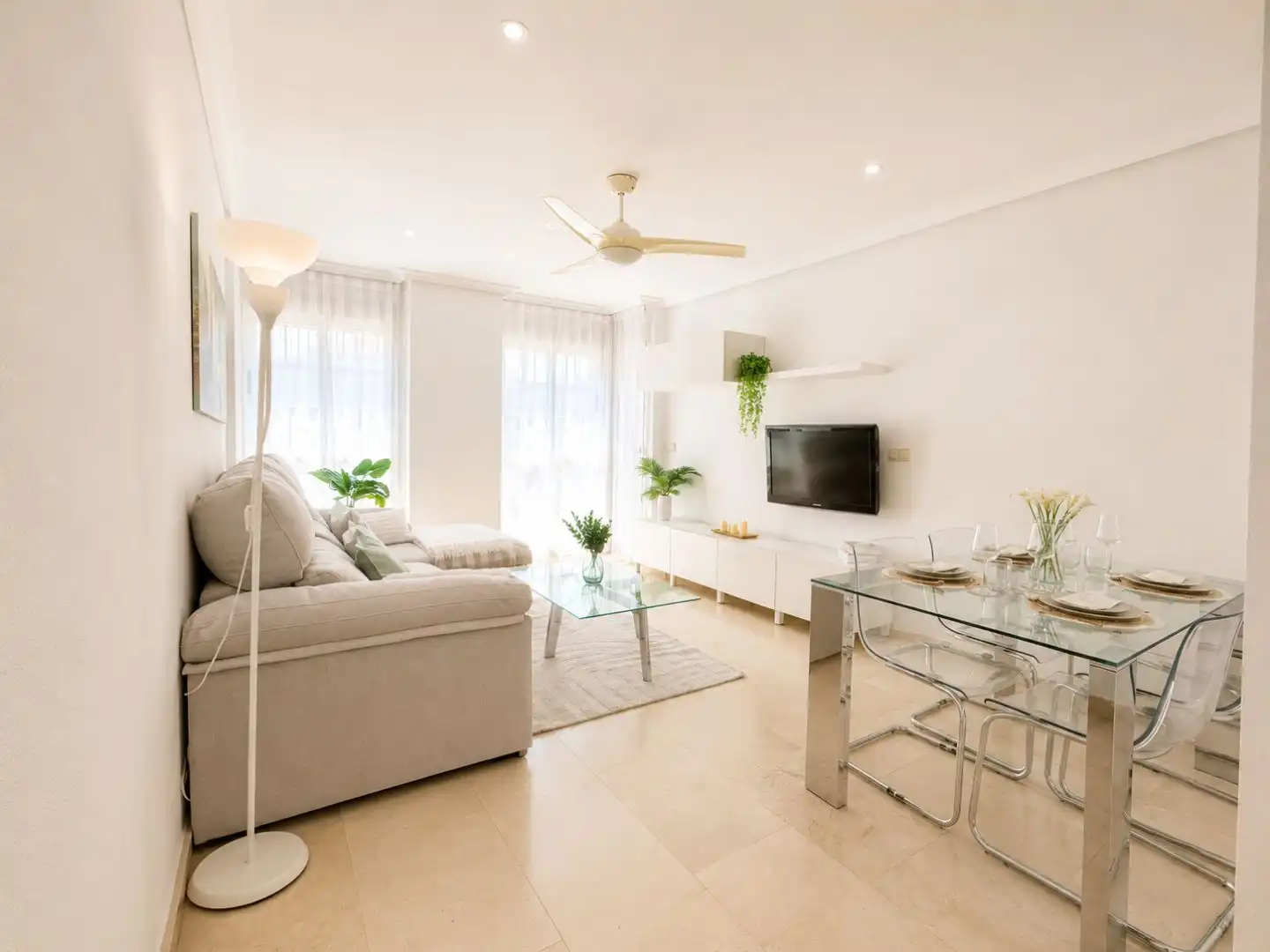 Flat for rent in Calle del Tonelero, 14, Centro Living room of Flat for rent in Murcia Capital with Air Conditioner and Balcony