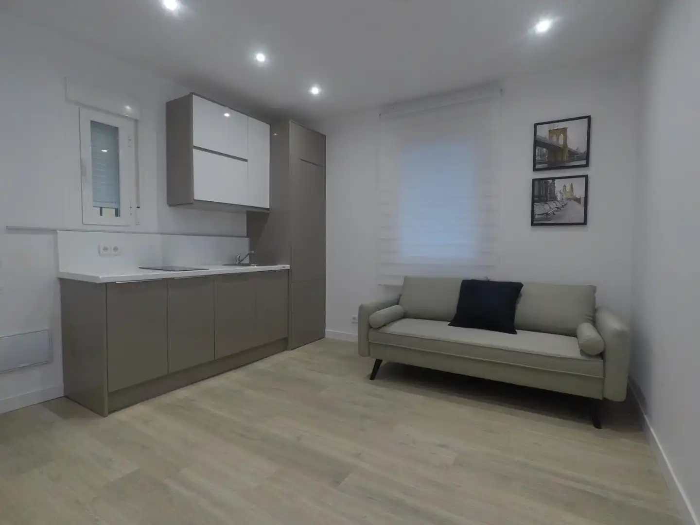 Piso de alquiler en Quintana Sala de estar de Piso de alquiler en Madrid con Aire acondicionado, Calefacción y Parquet