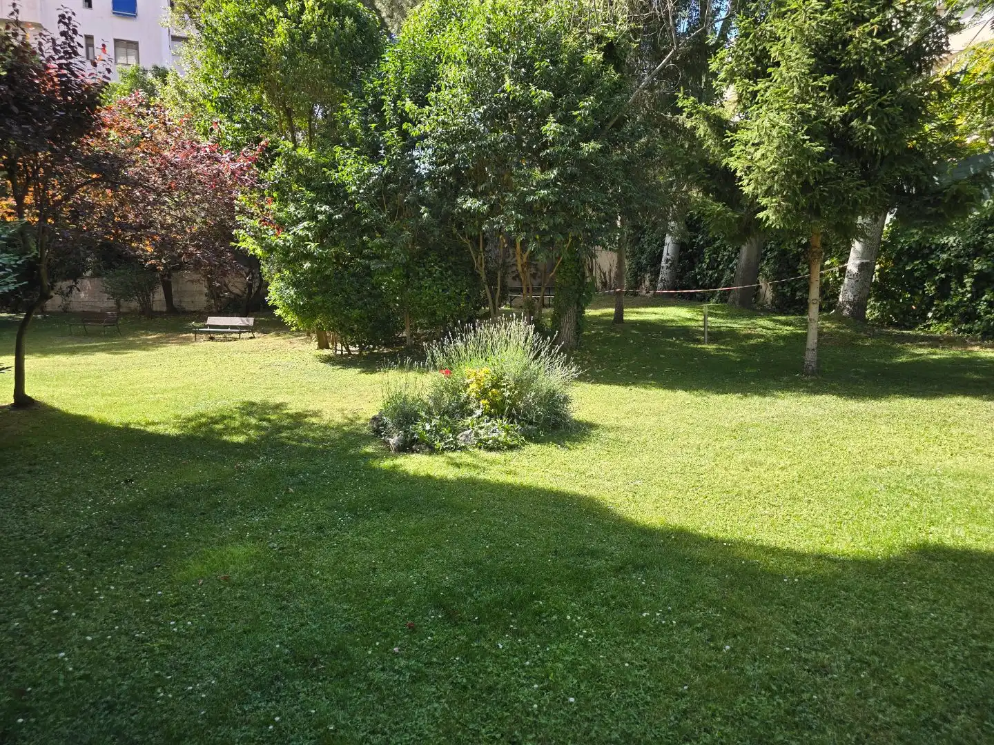Garten von Wohnung zum Verkauf in  Madrid Capital mit Klimaanlage und Terrasse