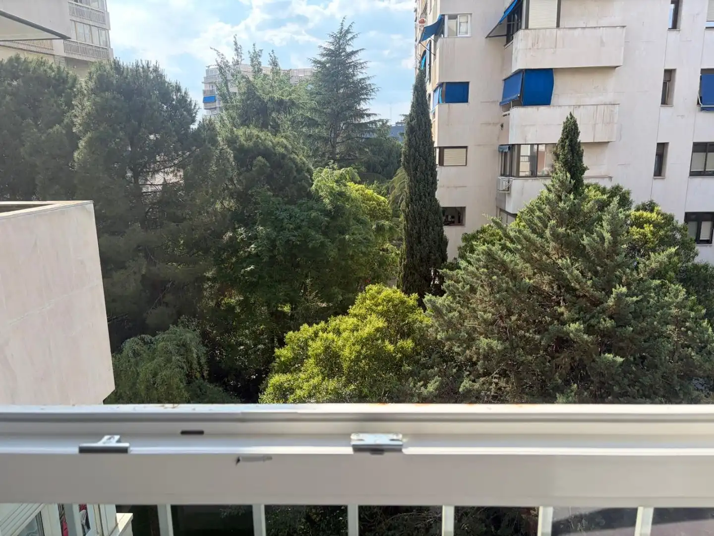 Terrasse von Wohnung zum Verkauf in  Madrid Capital mit Klimaanlage und Terrasse