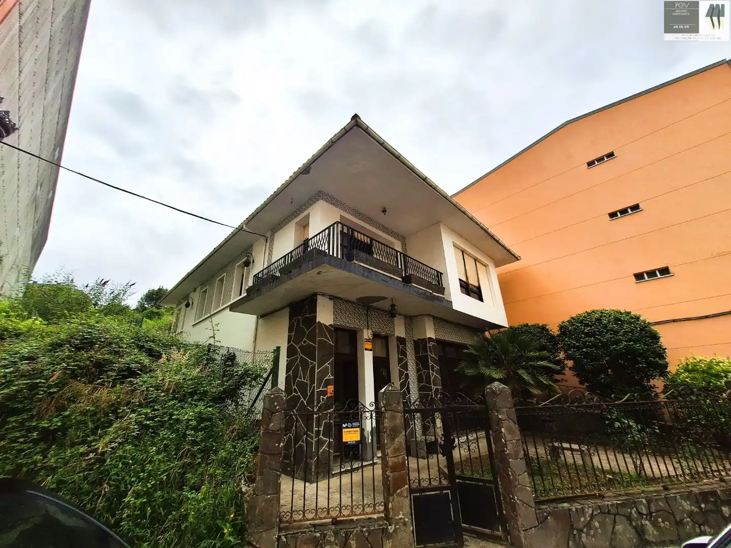 Casa o chalet en venta en Avenida Jesús García Naveira, 43, Betanzos Vista exterior de Casa o chalet en venta en Betanzos con Balcón