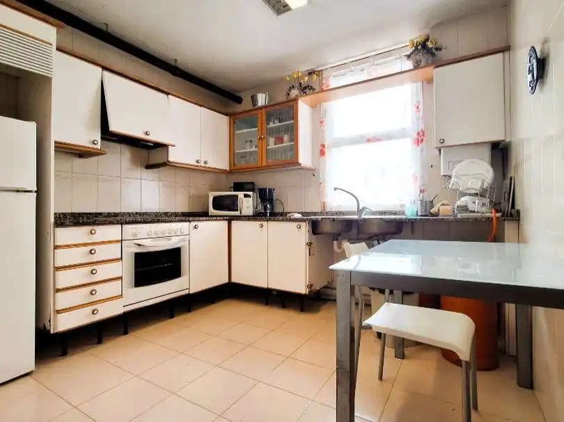 Casa o chalet en venta en Avenida Jesús García Naveira, 43, Betanzos Cocina de Casa o chalet en venta en Betanzos con Balcón