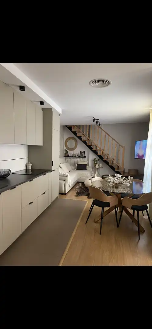 Maisonette zur Miete in Calle de Espoz y Mina, 14, Alfonso Wohnzimmer von Maisonette zur Miete in Zaragoza mit Klimaanlage, Heizung und Parkett