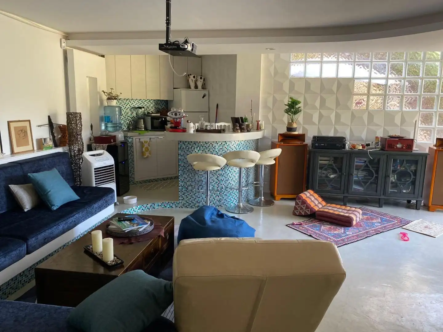 Sala d'estar de Casa o xalet de lloguer en Estepona amb Aire condicionat, Terrassa i Piscina