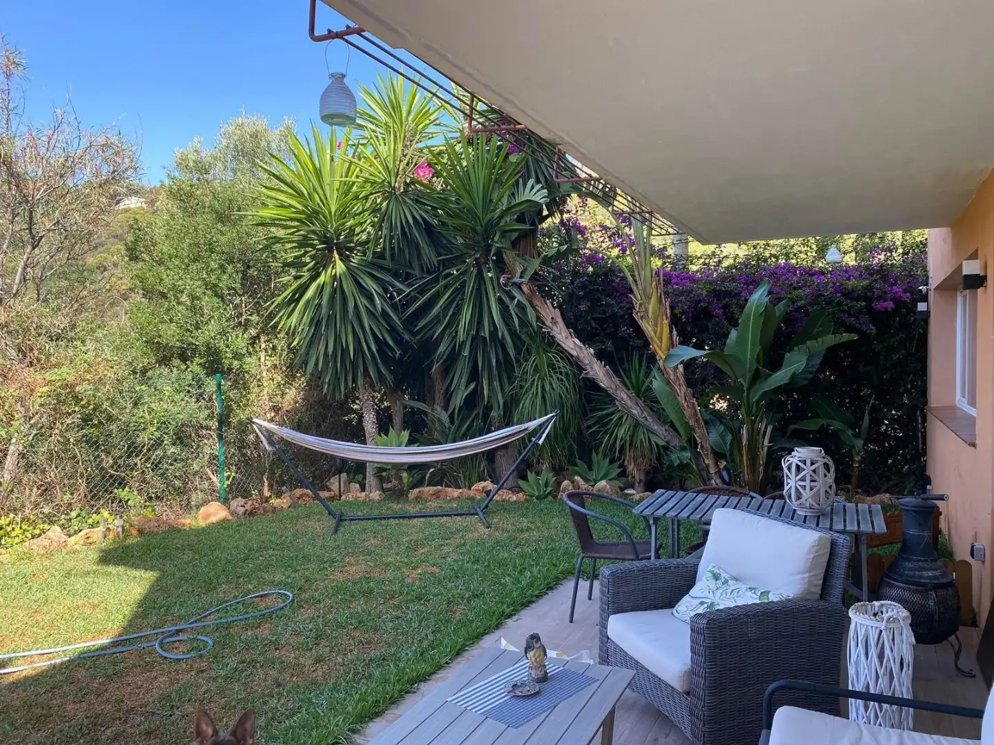 Jardí de Casa o xalet de lloguer en Estepona amb Aire condicionat, Terrassa i Piscina