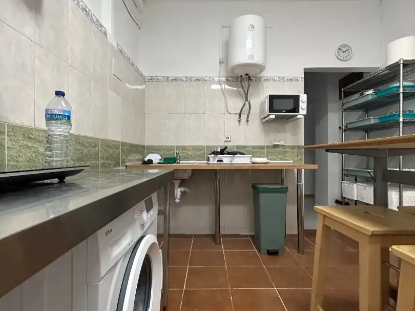 Room in Carrer de Sau, 71, Torre-romeu Kitchen of Flat for share in Sabadell with Heating and Furnished
