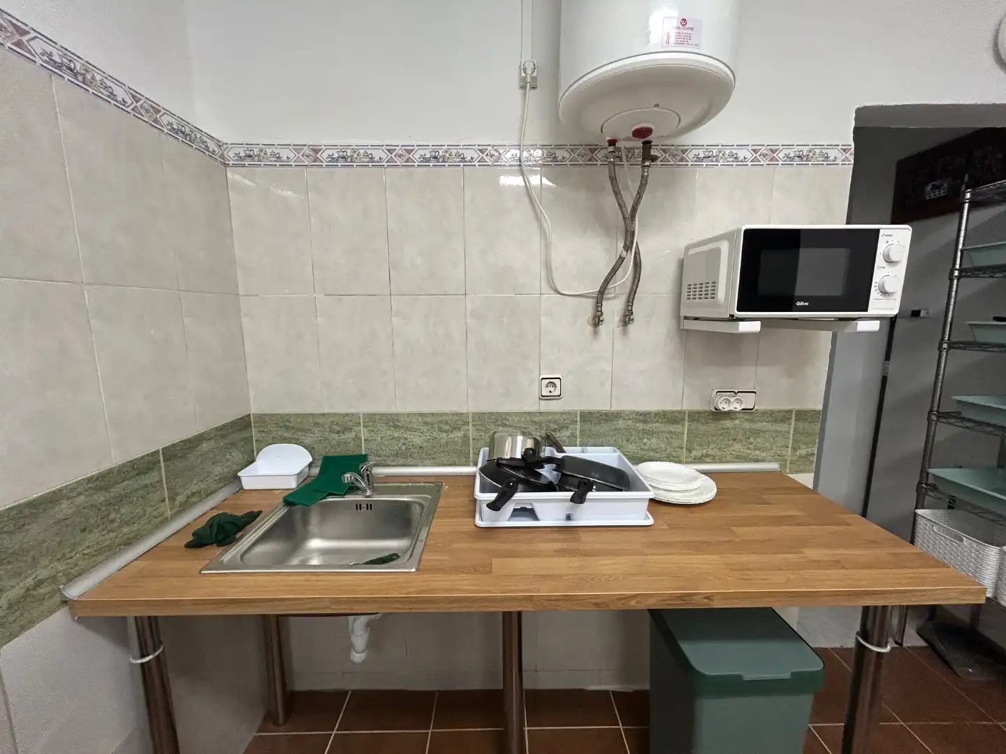 Room in Carrer de Sau, 71, Torre-romeu Kitchen of Flat for share in Sabadell with Heating and Furnished