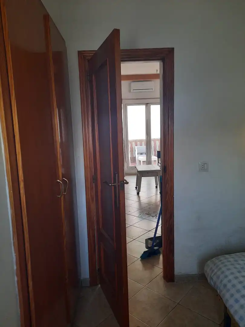 Room in Carrer d'Àngel Guimerà, 37, Arrancapins Room in Carrer d'Àngel Guimerà, 37, Arrancapins