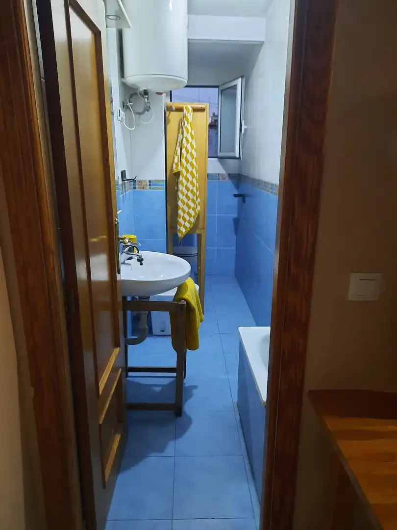 Room in Carrer d'Àngel Guimerà, 37, Arrancapins Room in Carrer d'Àngel Guimerà, 37, Arrancapins