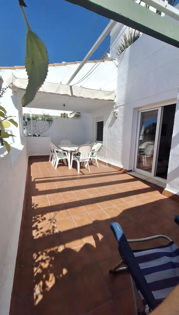 Pis en venda a Urbanización Atlanterra F26, 5, Atlanterra Terrassa de Pis en venda en Zahara de los Atunes amb Aire condicionat, Terrassa i Piscina