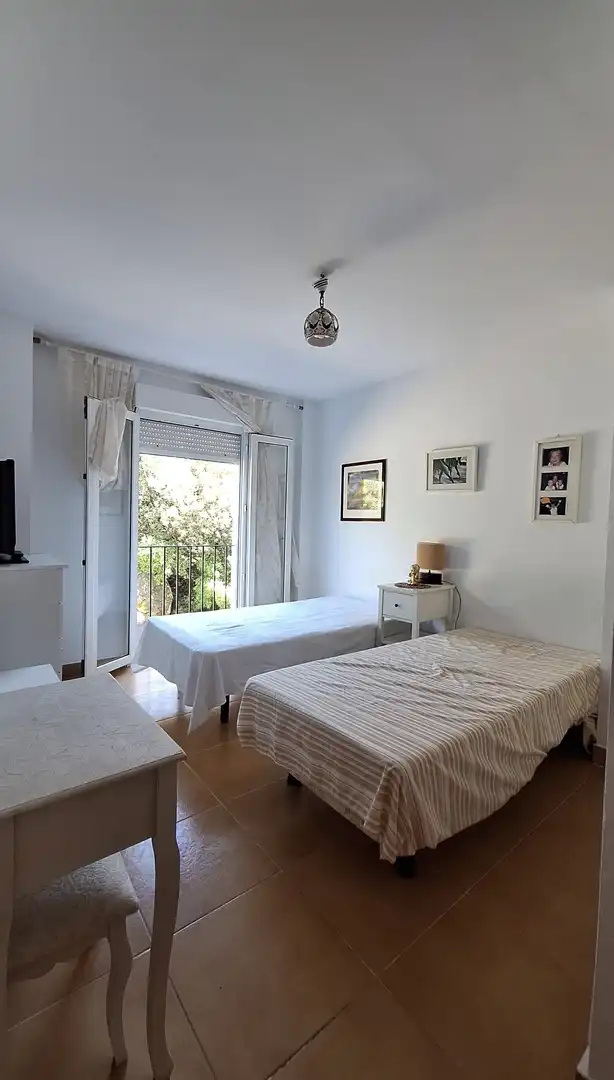 Pis en venda a Urbanización Atlanterra F26, 5, Atlanterra Dormitori de Pis en venda en Zahara de los Atunes amb Aire condicionat, Terrassa i Piscina