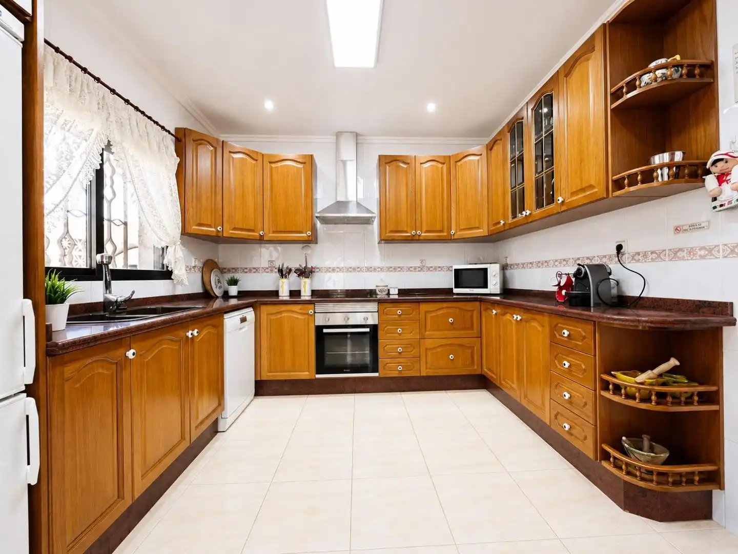 Casa o chalet en venta en Carrer Alzira, 7, El Carme - Sant Agustí - Bonavista Cocina de Casa o chalet en venta en L'Eliana con Calefacción, Jardín privado y Terraza
