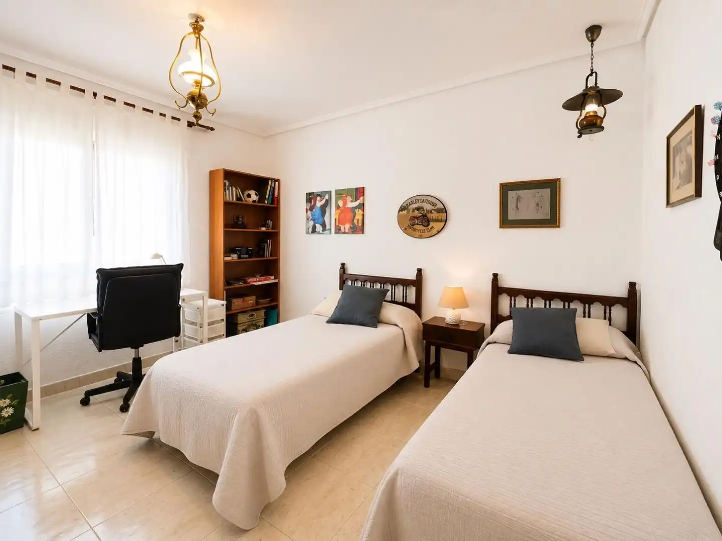 Casa o chalet en venta en Carrer Alzira, 7, El Carme - Sant Agustí - Bonavista Habitación de Casa o chalet en venta en L'Eliana con Calefacción, Jardín privado y Terraza