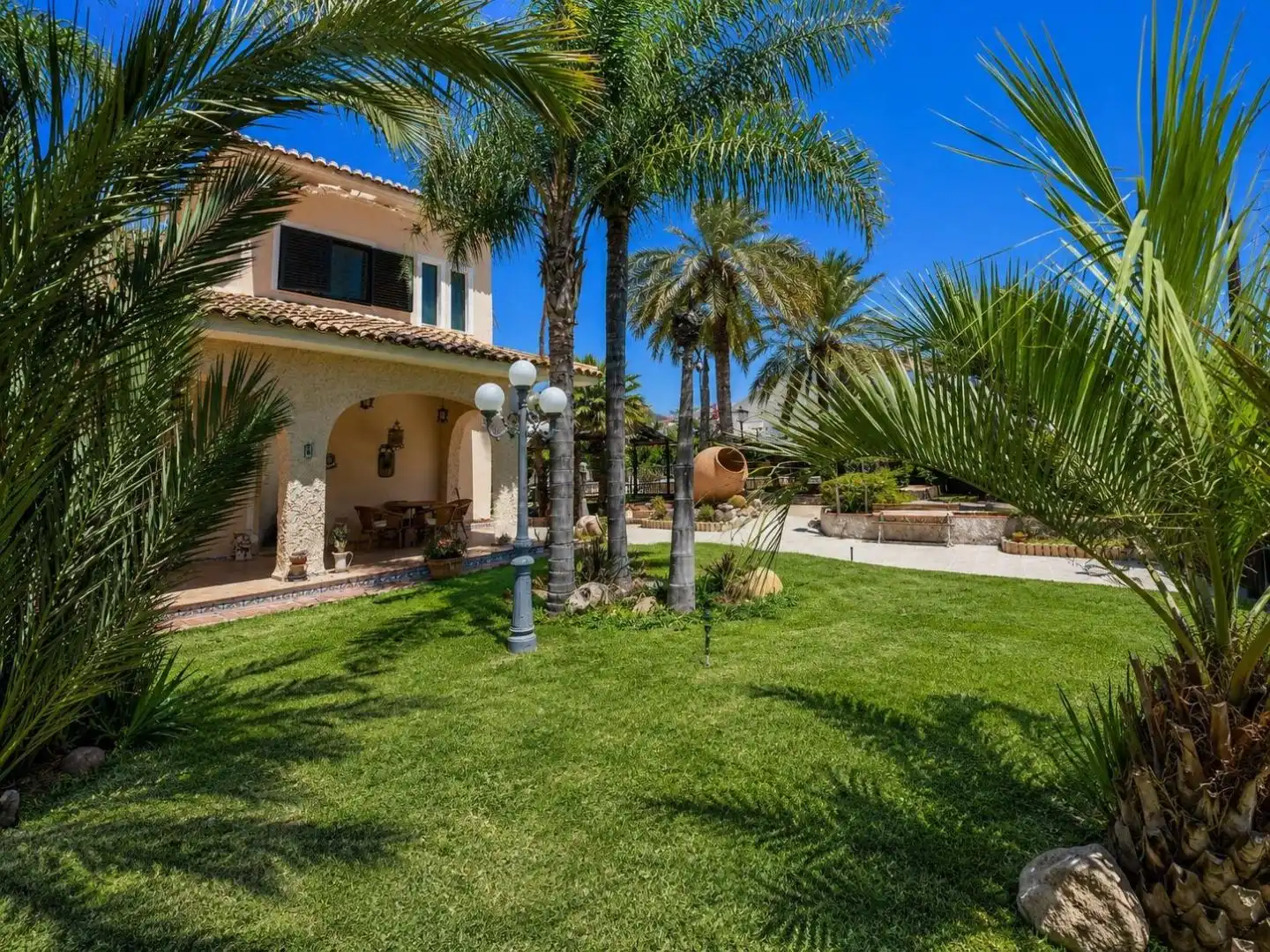 Casa o chalet en venta en Carrer Alzira, 7, El Carme - Sant Agustí - Bonavista Jardín de Casa o chalet en venta en L'Eliana con Calefacción, Jardín privado y Terraza