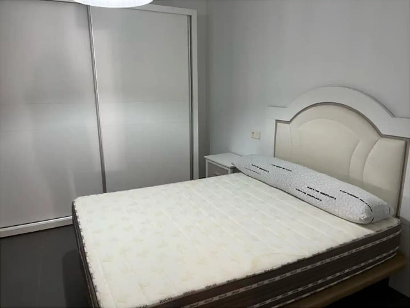 Dormitori de Pis de lloguer en Úbeda amb Terrassa
