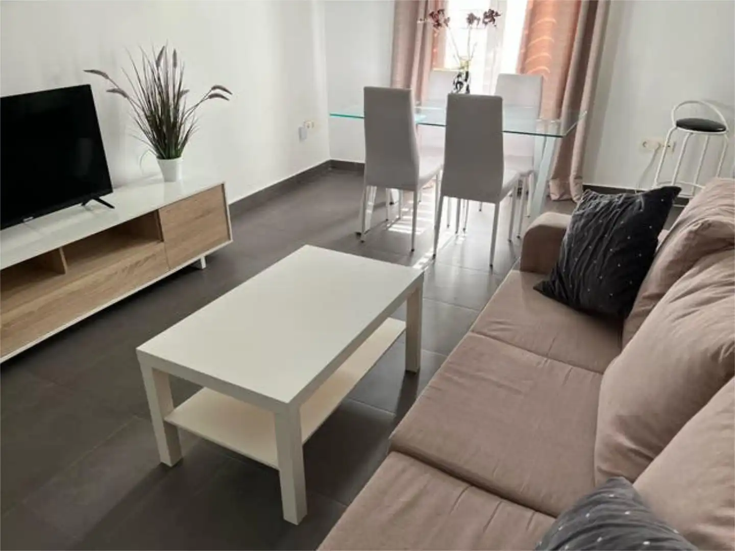 Sala d'estar de Pis de lloguer en Úbeda amb Terrassa